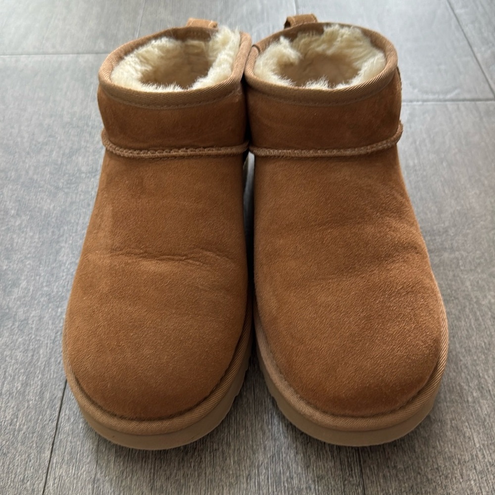 Classic Ultra Mini Uggs Chesnut